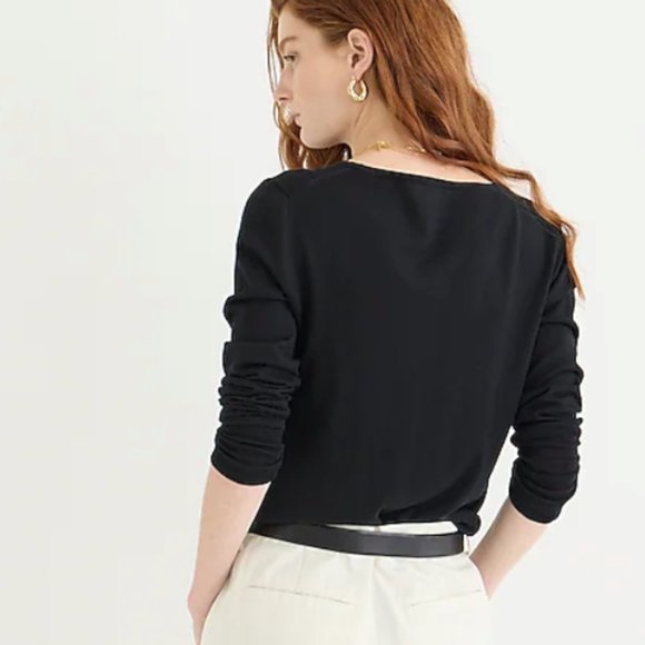 NEW NWT J. Crew Halle Crewneck Sweater Color: Navy - Picture 3 of 4